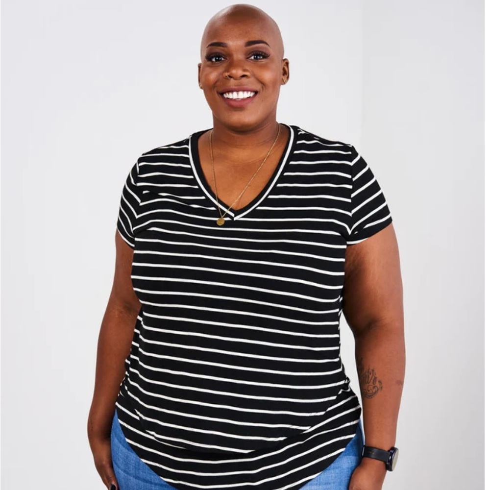 Latched Mama nursing tee